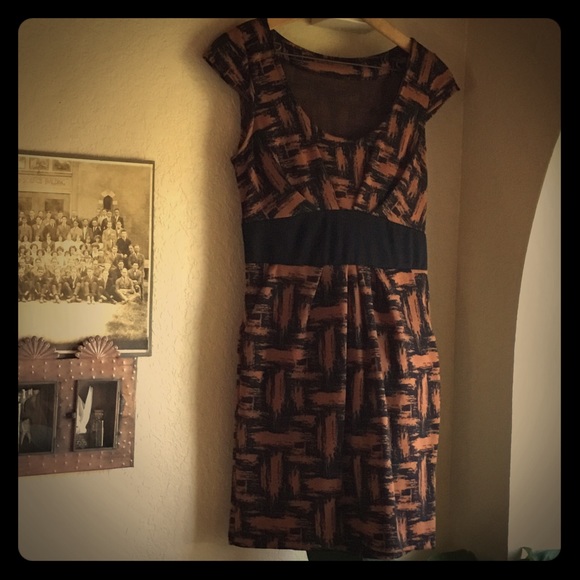 Italian Knit Dress with Pockets - Picture 2 of 5